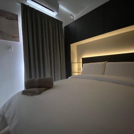 Hepburn Holiday Apartment บีร์เซบบูจา ภายนอก รูปภาพ
