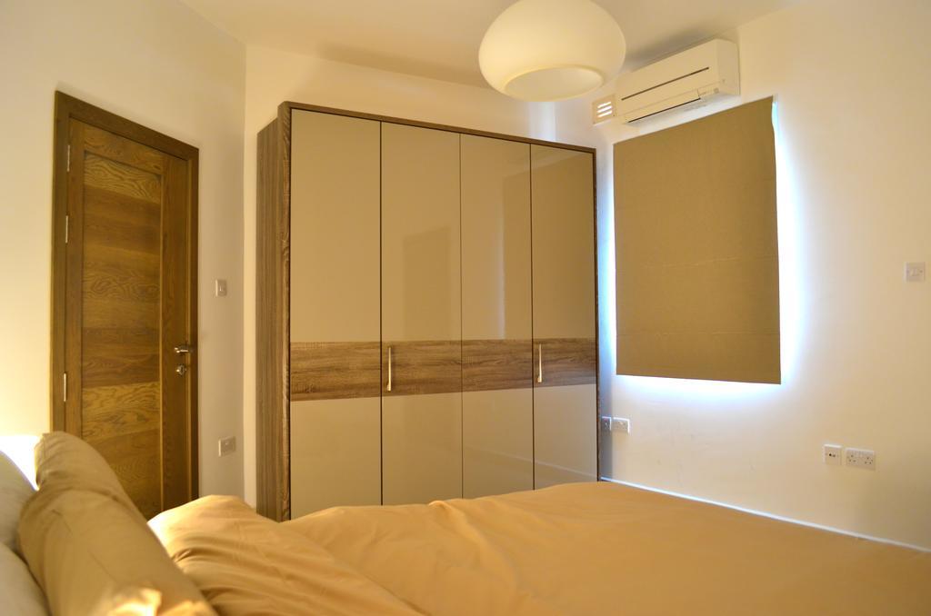 Hepburn Holiday Apartment บีร์เซบบูจา ภายนอก รูปภาพ